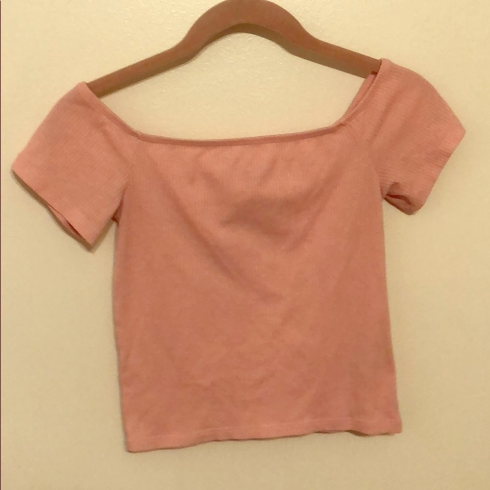 Woman’s small pink T-shirt